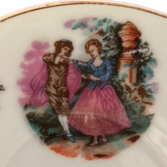 Set of 5 Vintage English Tea Cups and Saucers made in Japan. - Picture 4 of 13